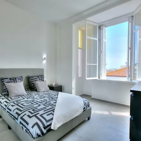 Brand New Flat - 9min Walk To 
